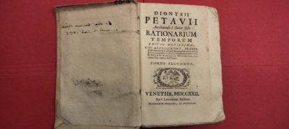 Rationarium Temporum. Editio novissima, cui accesserunt, praeter dissertationes e tabulas chronologica antea editas appendiz historicus usque ad annum 1718; et notae in antiquam historiam, praecipua illius capita illustrantes.