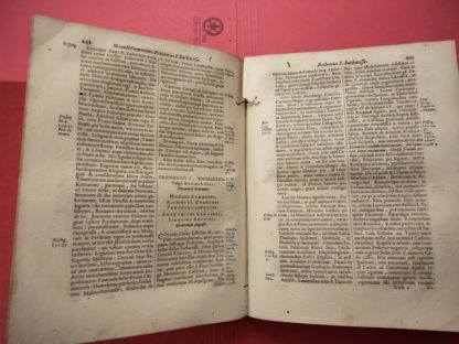 Historiarum totius mundi epitome, a prima rerum origine usque ad annum Christi M DC XXX, Esexcentis amplius authoribus sacris profanisque, ad marginem adscriptis, deducta e historia unaquaeque ex sui seculi scriptoribus, ubi haberi potuerunt, fidelier asserta. Accessit per ipsum authorem continuatio historiae ad annum M D C XXXIII, nunc aucta usque ad conclusionem pacis inter Anglos e Batavos initae, anno M D C LXVII. Editio septima multo correctior e emendatior. Cum uberrimo indice.